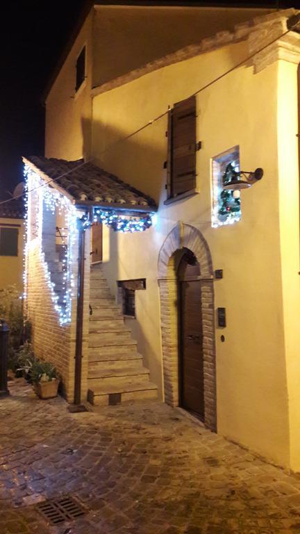 Hotel Al Castello Tavullia Exteriér fotografie